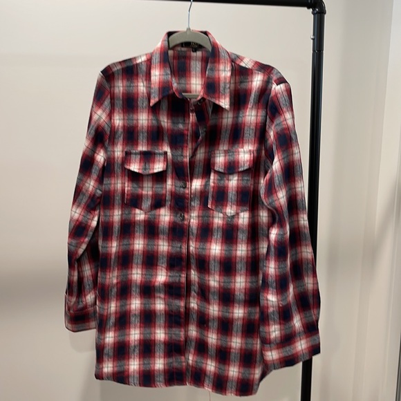 Never worn flannel shirt - Picture 4 of 5